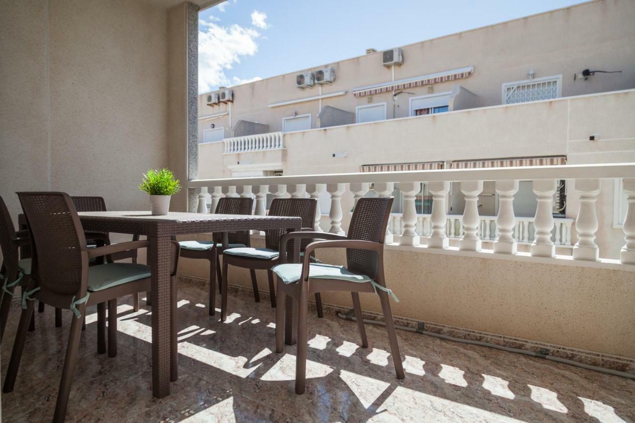 Apartment Solmar Torrevieja Exteriör bild